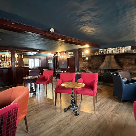 Roebuck Inn Stevenage Eksteriør bilde