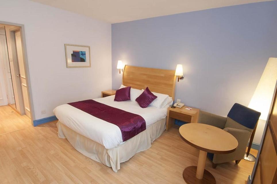 Roebuck Inn Stevenage Eksteriør bilde